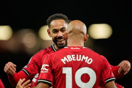 تشكيلة مانشستر يونايتد وتوتنهام في أولد ترافورد