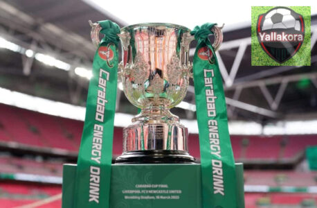 لاعبي أرسنال ومانشستر سيتي يتنافسون على الكرة في نهائي كأس الرابطة