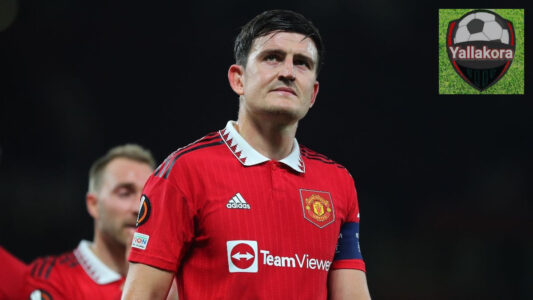 صورة هاري ماجواير مدافع مانشستر يونايتد في المحكمة اليونانية